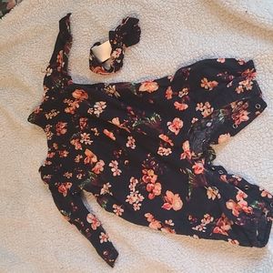 Old navy floral romper size 3 to 6